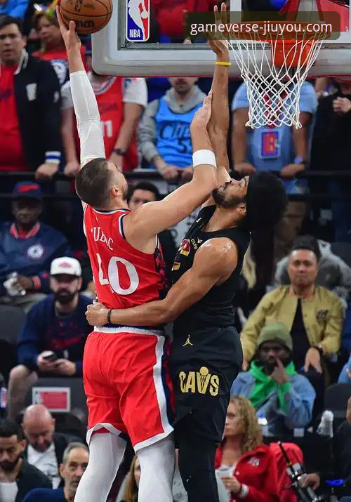 九游动作冒险游戏 揭秘骑士魔术对攻大战:在九游平台重温NBA的“指尖冒险”